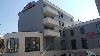 לינה וארוחת בוקר פולה City Center Rooms